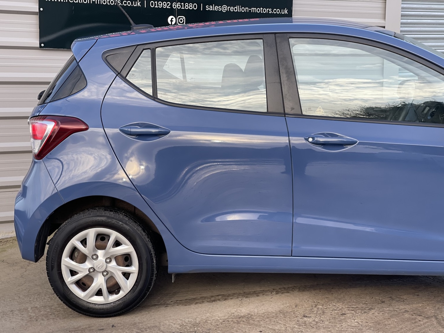 Used Hyundai i10 2017 for sale - 77385293: Photo 6