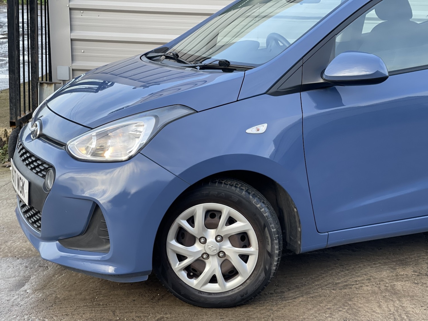 Used Hyundai i10 2017 for sale - 77385293: Photo 8