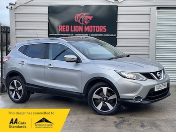 Used Nissan Qashqai 2015 for sale - 77400040: Photo