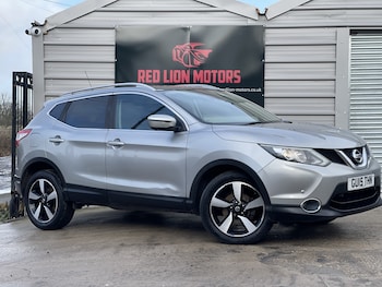 Used Nissan Qashqai 2015 for sale - 77400040: Photo