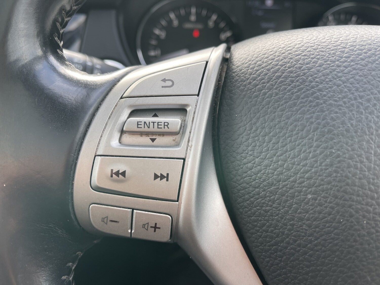 Used Nissan Qashqai 2015 for sale - 77400040: Photo 51