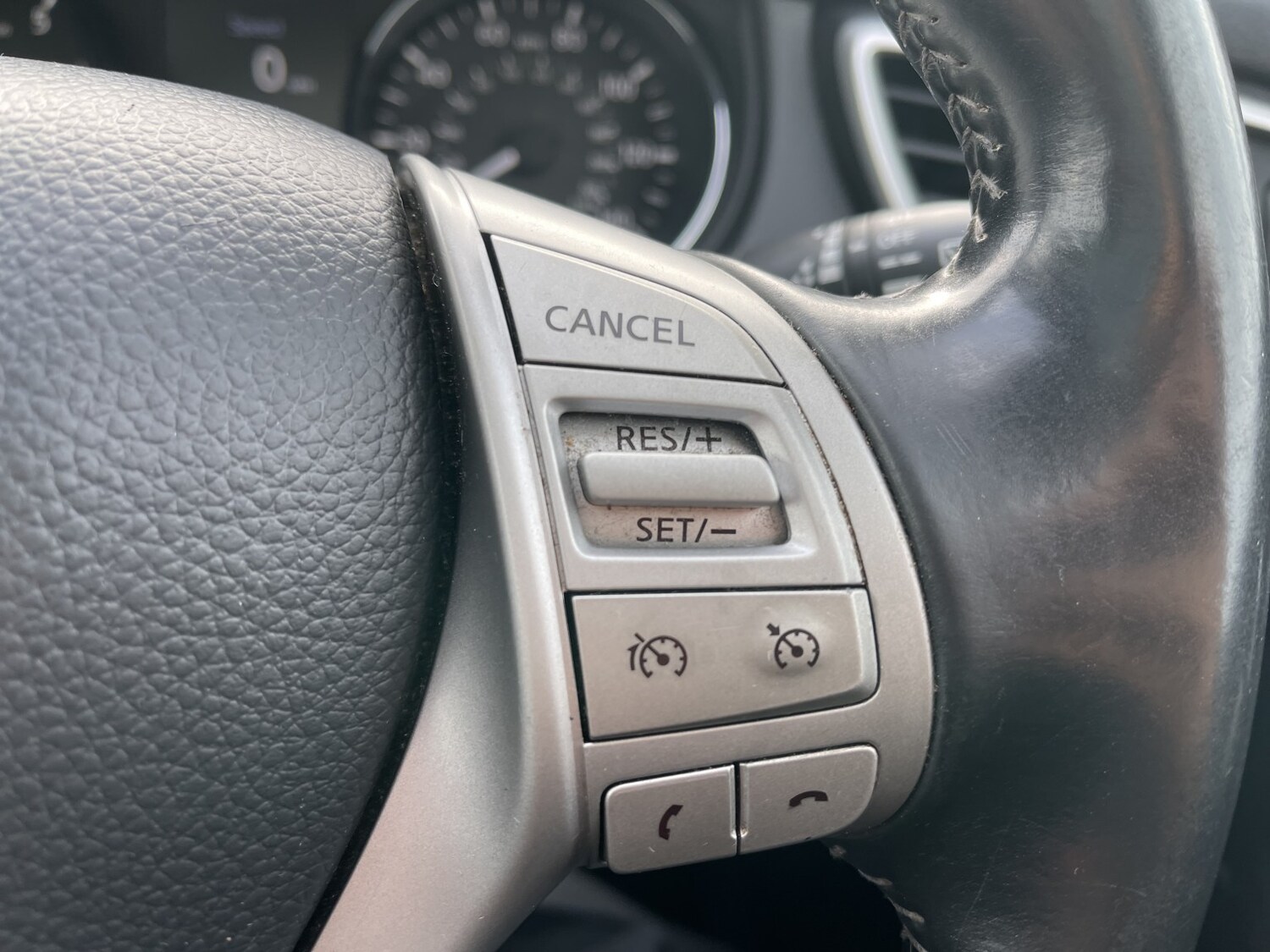 Used Nissan Qashqai 2015 for sale - 77400040: Photo 52