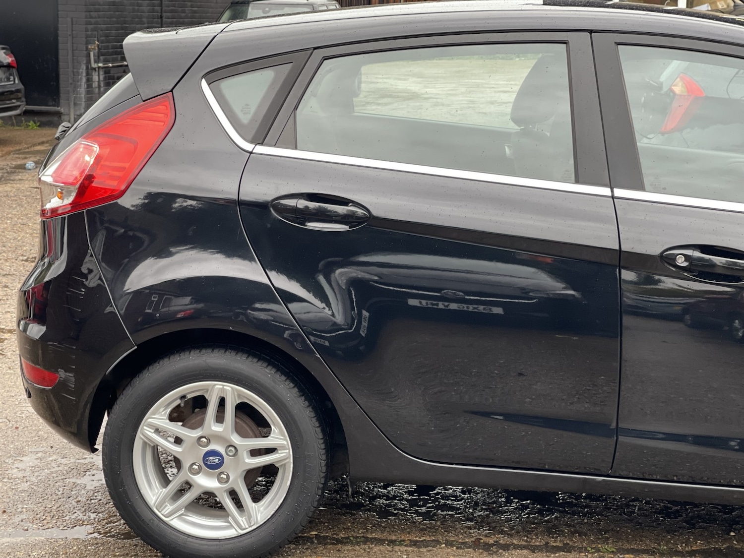 Used Ford Fiesta 2012 for sale - 76164507: Photo 18