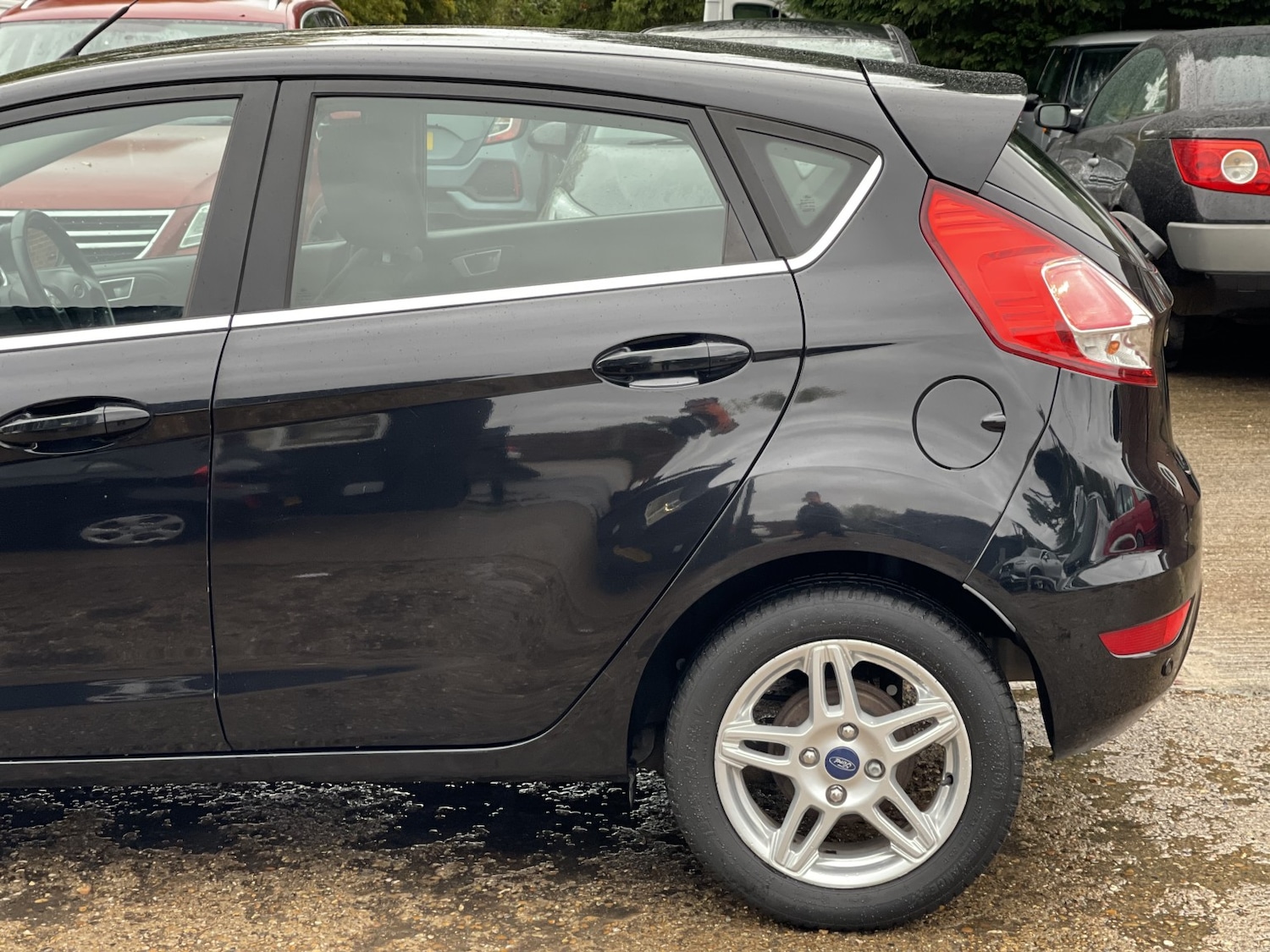 Used Ford Fiesta 2012 for sale - 76164507: Photo 32