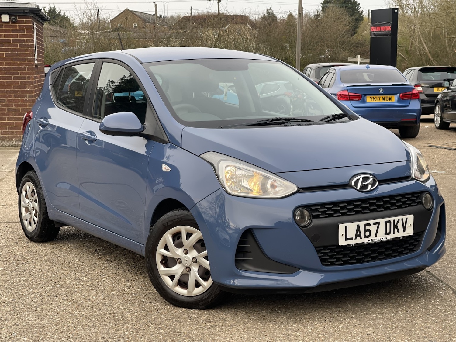 Used Hyundai i10 2018 for sale - 77981796: Photo 2