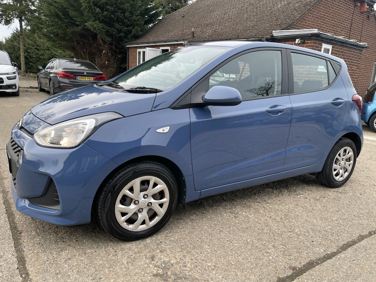 Used Hyundai i10 2018 for sale - 77981796: Photo 36