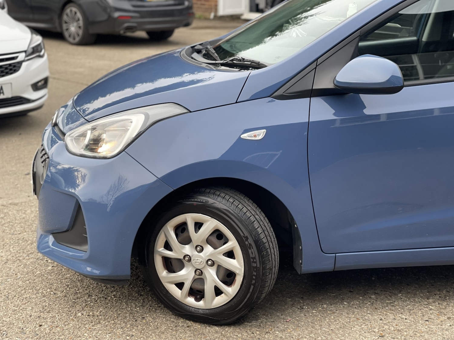 Used Hyundai i10 2018 for sale - 77981796: Photo 8