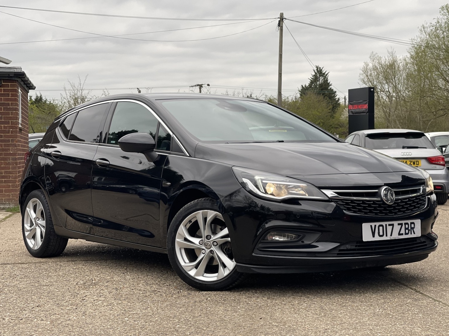 Used Vauxhall Astra 2017 for sale - 78098230: Photo 3