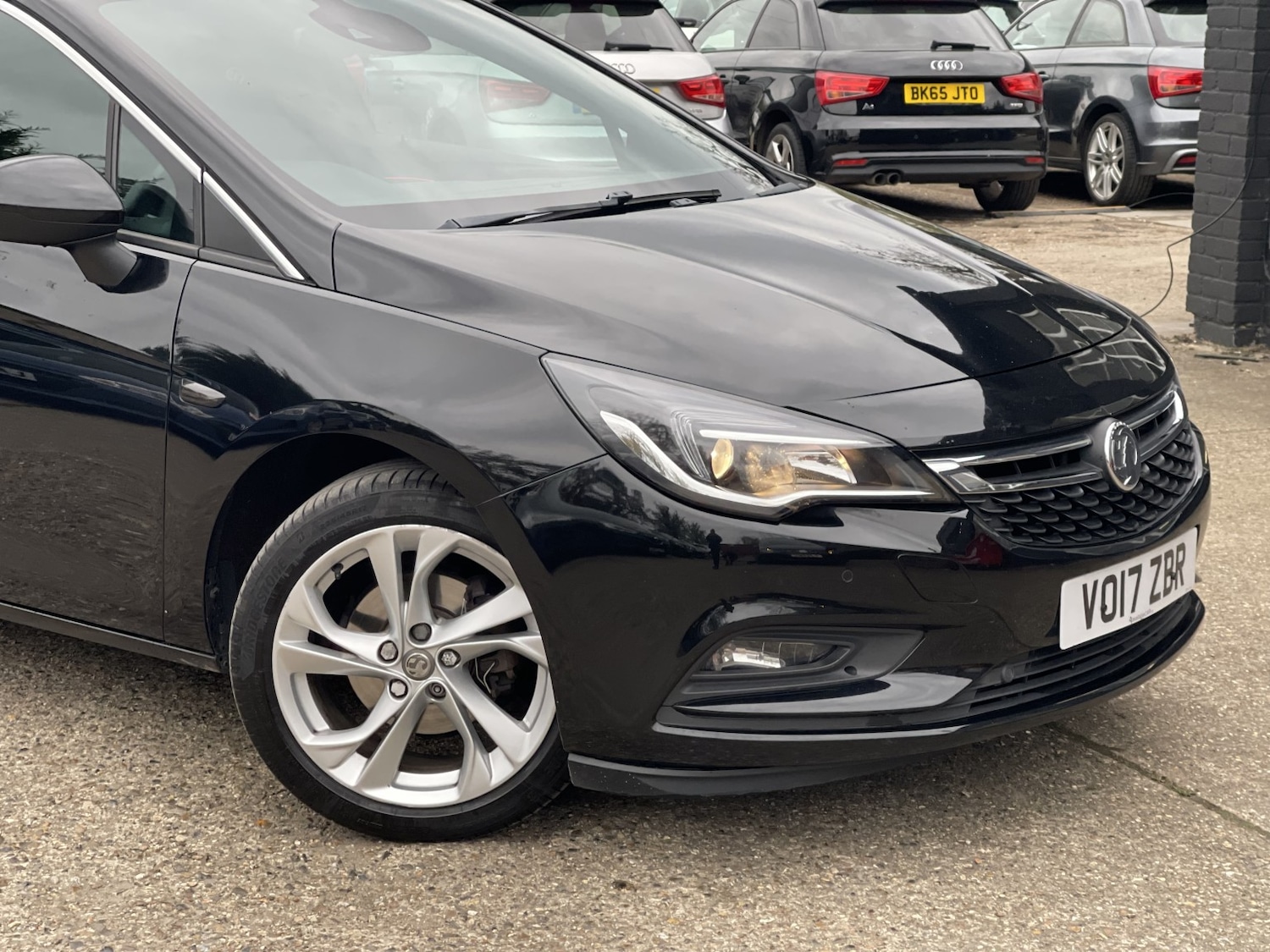 Used Vauxhall Astra 2017 for sale - 78098230: Photo 4