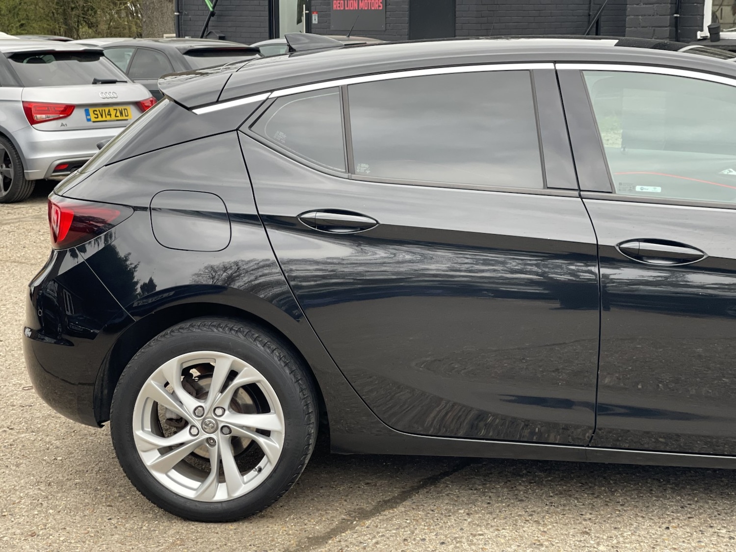 Used Vauxhall Astra 2017 for sale - 78098230: Photo 9