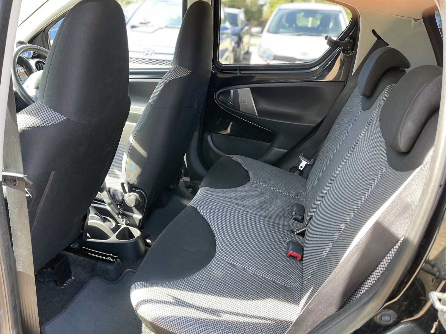 Used Toyota AYGO 2014 for sale - 78162205: Photo 33