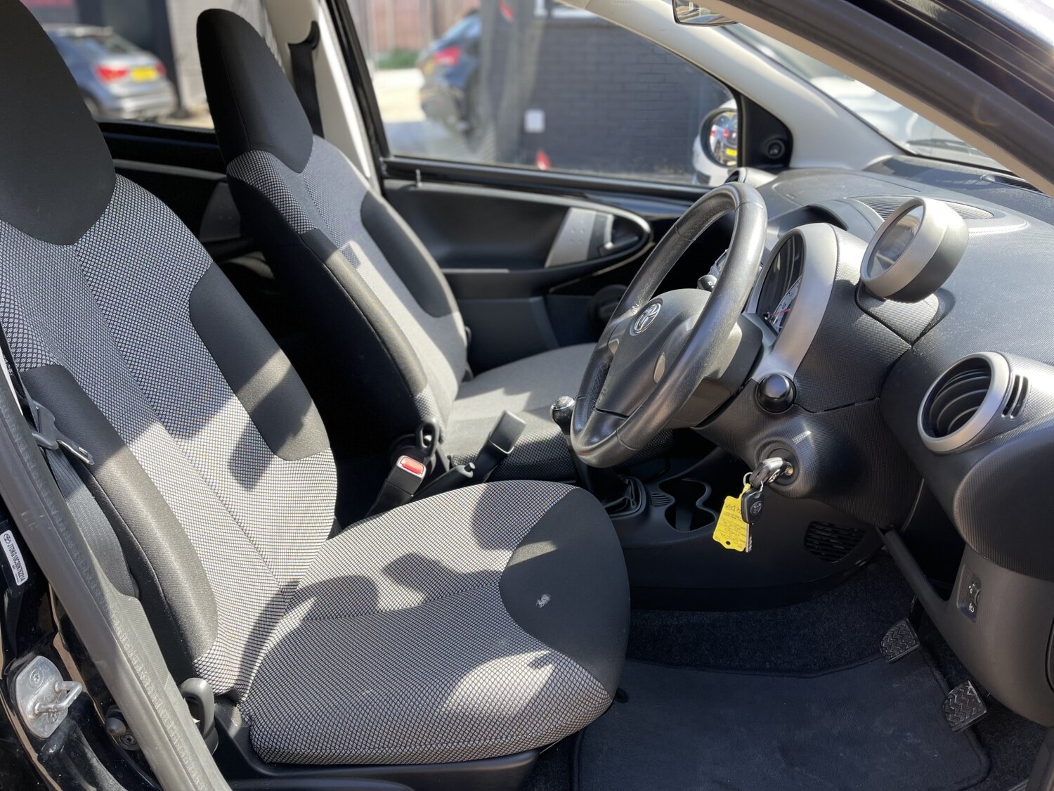 Used Toyota AYGO 2014 for sale - 78162205: Photo 43