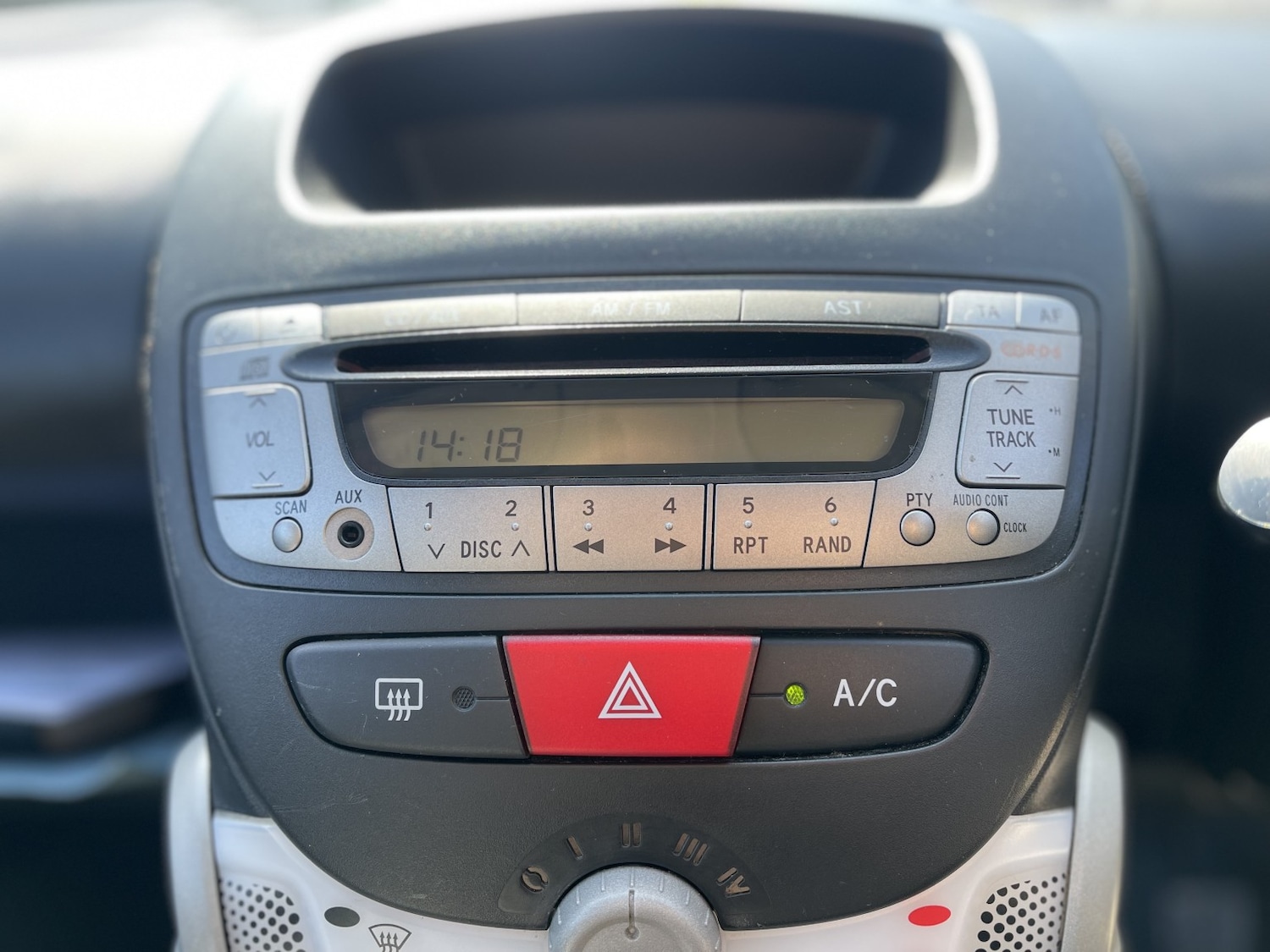 Used Toyota AYGO 2014 for sale - 78162205: Photo 50