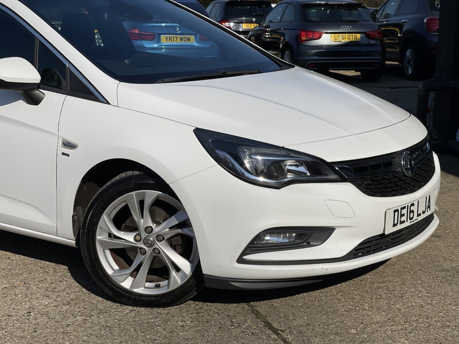 Used Vauxhall Astra 2016 for sale - 77962031: Photo 3