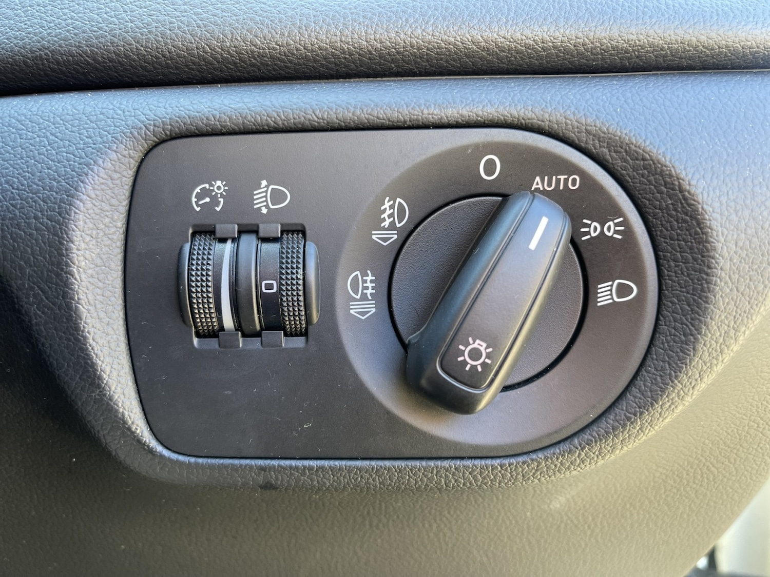 Used Audi Q3 2012 for sale - 78031609: Photo 50