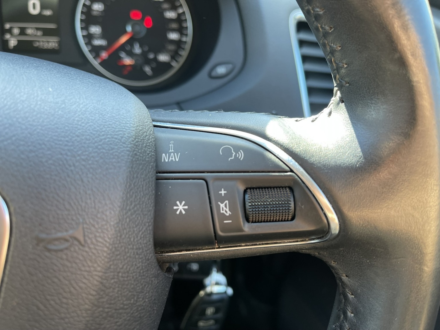 Used Audi Q3 2012 for sale - 78031609: Photo 51