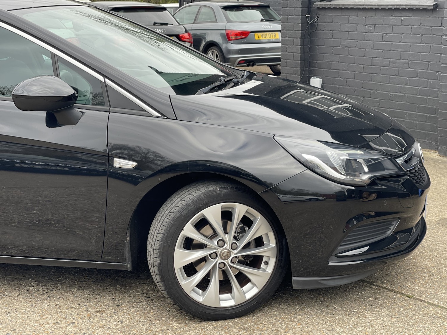 Used Vauxhall Astra 2017 for sale - 78098293: Photo 4