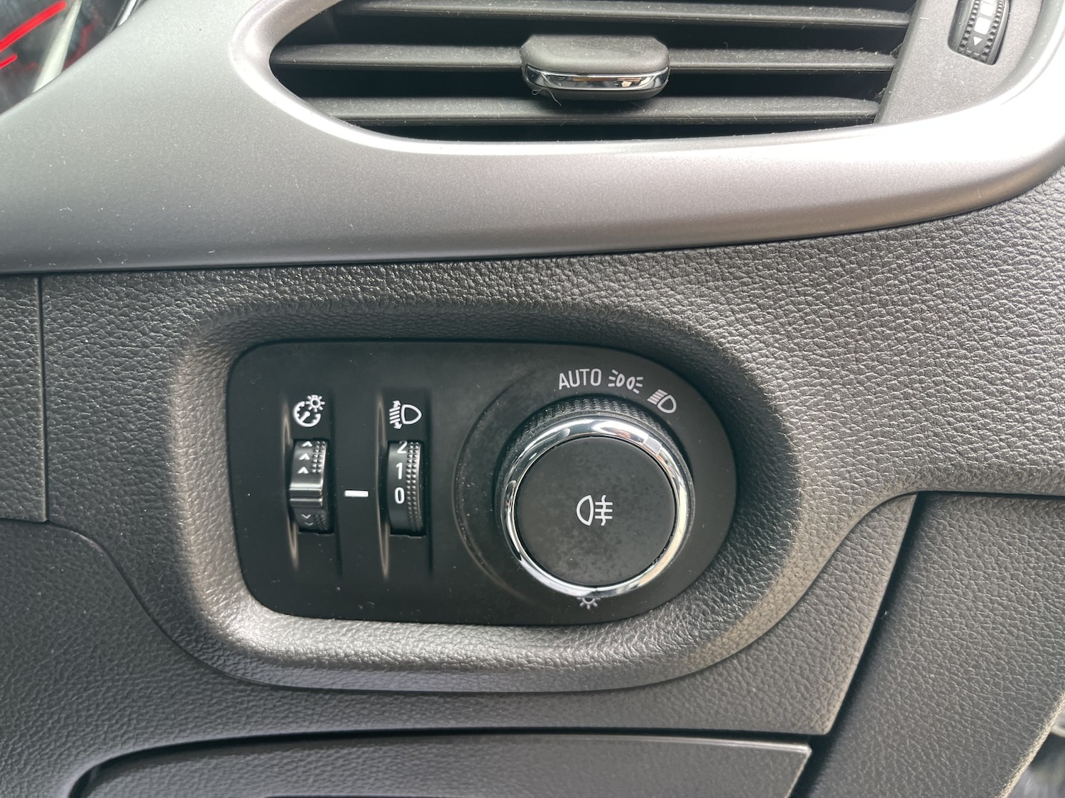 Used Vauxhall Astra 2017 for sale - 78098293: Photo 46