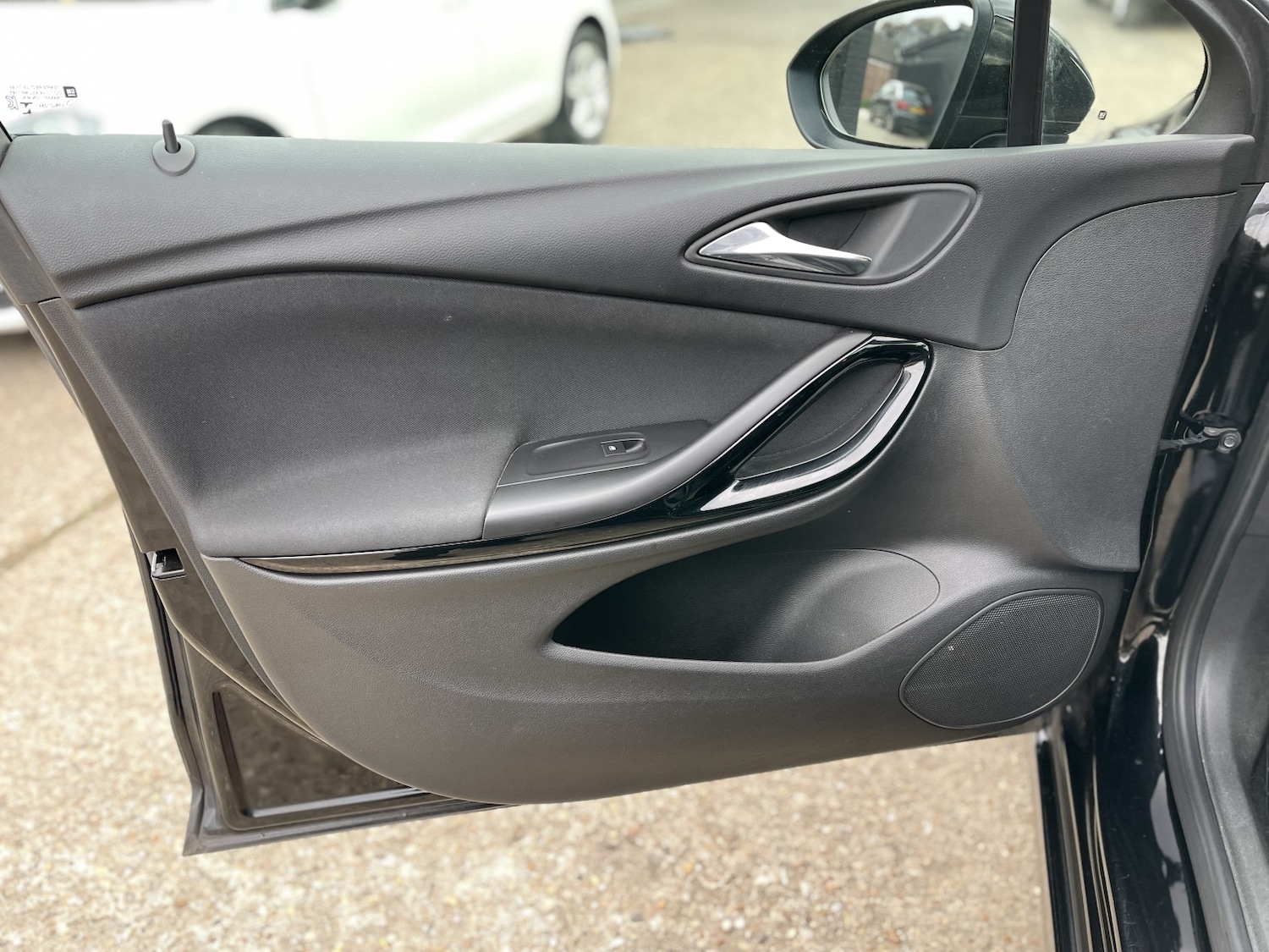 Used Vauxhall Astra 2018 for sale - 78134999: Photo 29