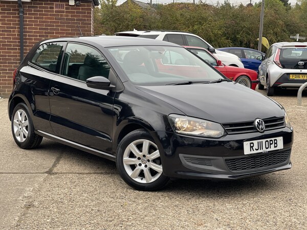 Used Volkswagen Polo 2011 for sale - 76205629: Photo 1