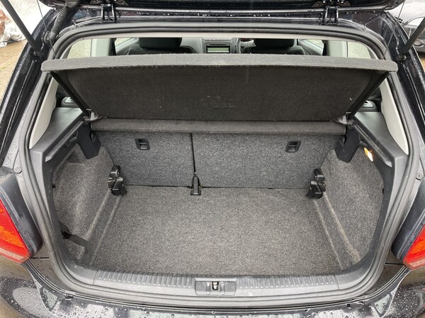 Used Volkswagen Polo 2011 for sale - 76205629: Photo 35