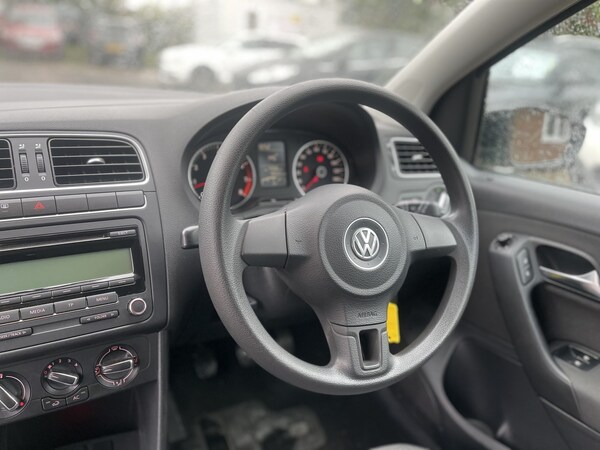 Used Volkswagen Polo 2011 for sale - 76205629: Photo 38