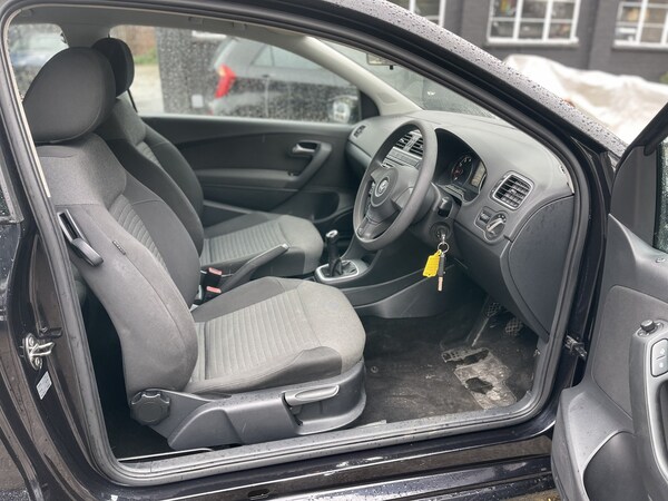 Used Volkswagen Polo 2011 for sale - 76205629: Photo 41