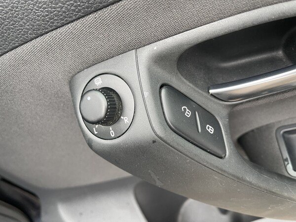 Used Volkswagen Polo 2011 for sale - 76205629: Photo 42