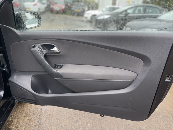 Used Volkswagen Polo 2011 for sale - 76205629: Photo 44