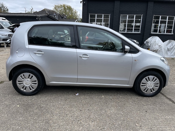 Used Volkswagen up! 2016 for sale - 76205610: Photo 21
