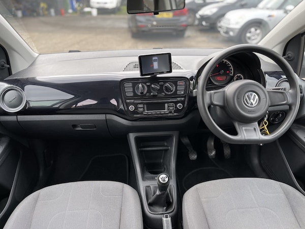 Used Volkswagen up! 2016 for sale - 76205610: Photo 39