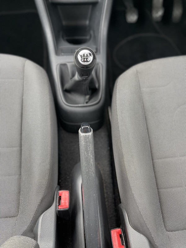Used Volkswagen up! 2016 for sale - 76205610: Photo 41