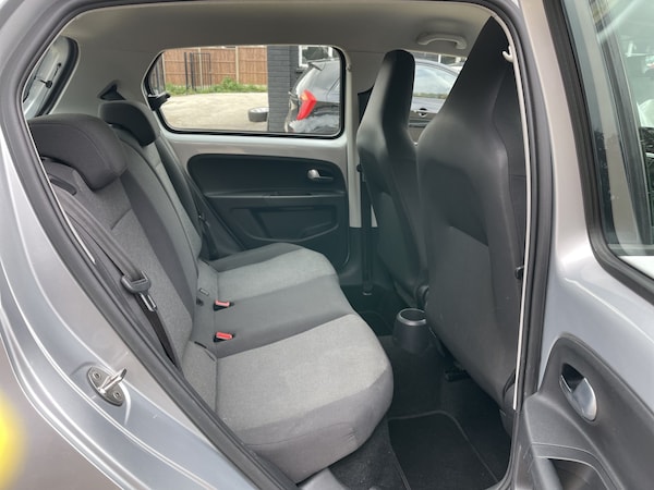 Used Volkswagen up! 2016 for sale - 76205610: Photo 47