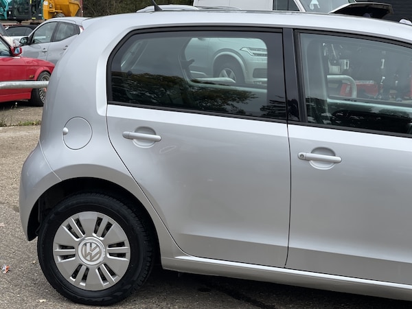 Used Volkswagen up! 2016 for sale - 76205610: Photo 6