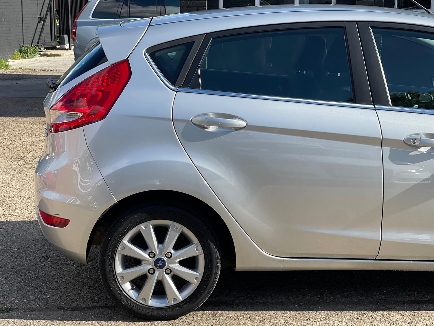 Used Ford Fiesta 2011 for sale - 76082721: Photo 23