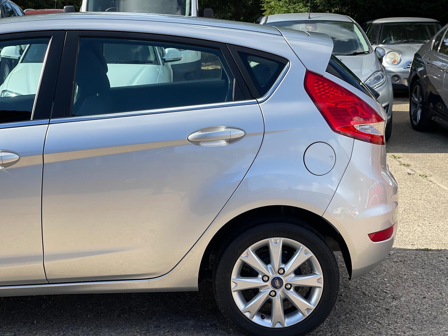 Used Ford Fiesta 2011 for sale - 76082721: Photo 27