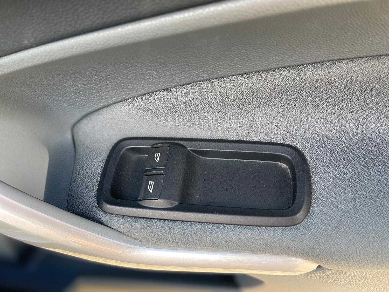 Used Ford Fiesta 2011 for sale - 76082721: Photo 47