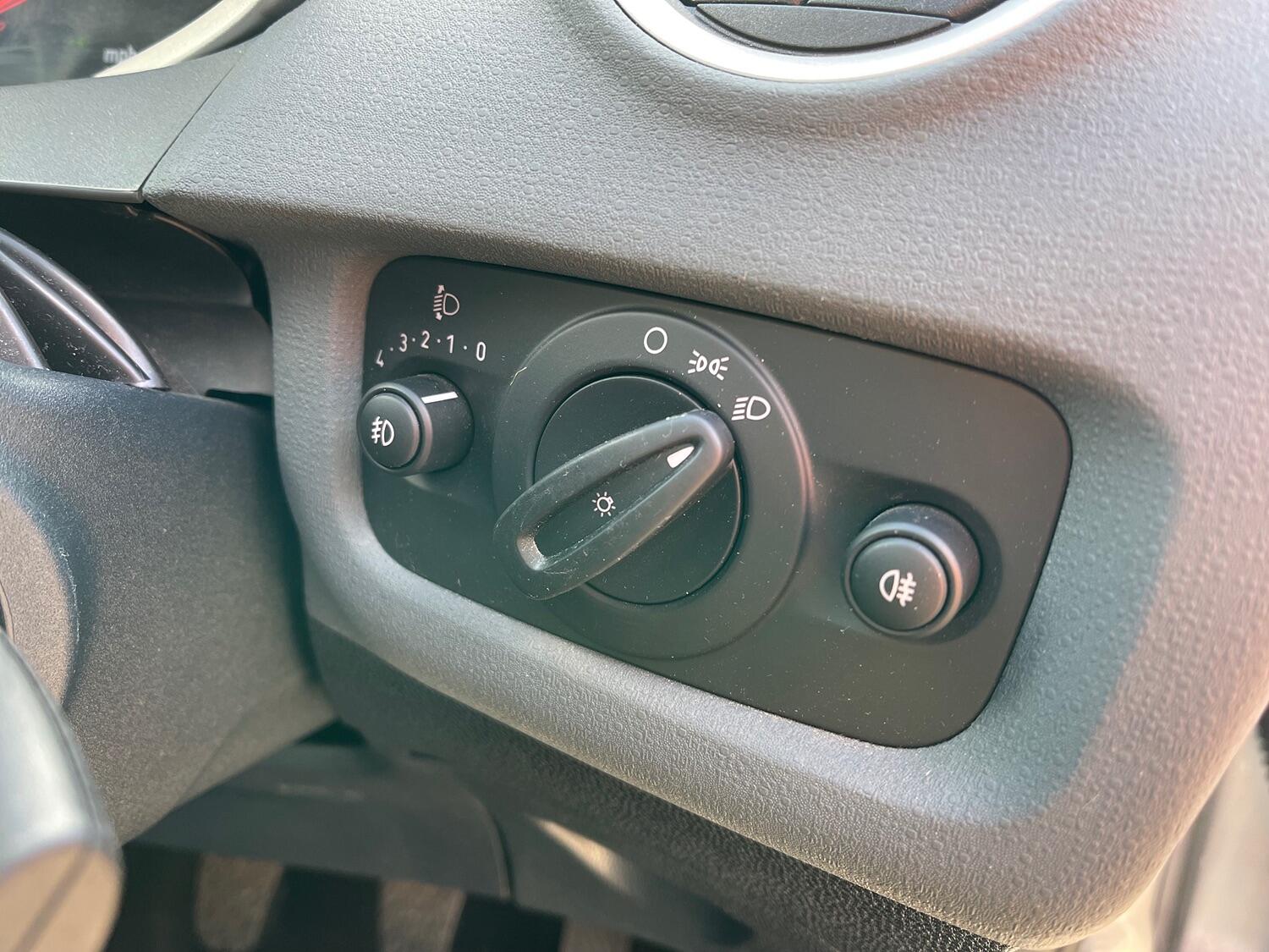 Used Ford Fiesta 2011 for sale - 76082721: Photo 49