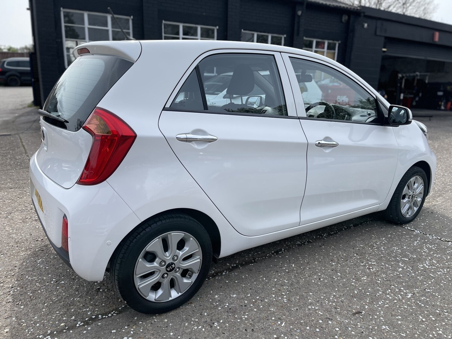 Used Kia Picanto 2015 for sale - 78197944: Photo 25