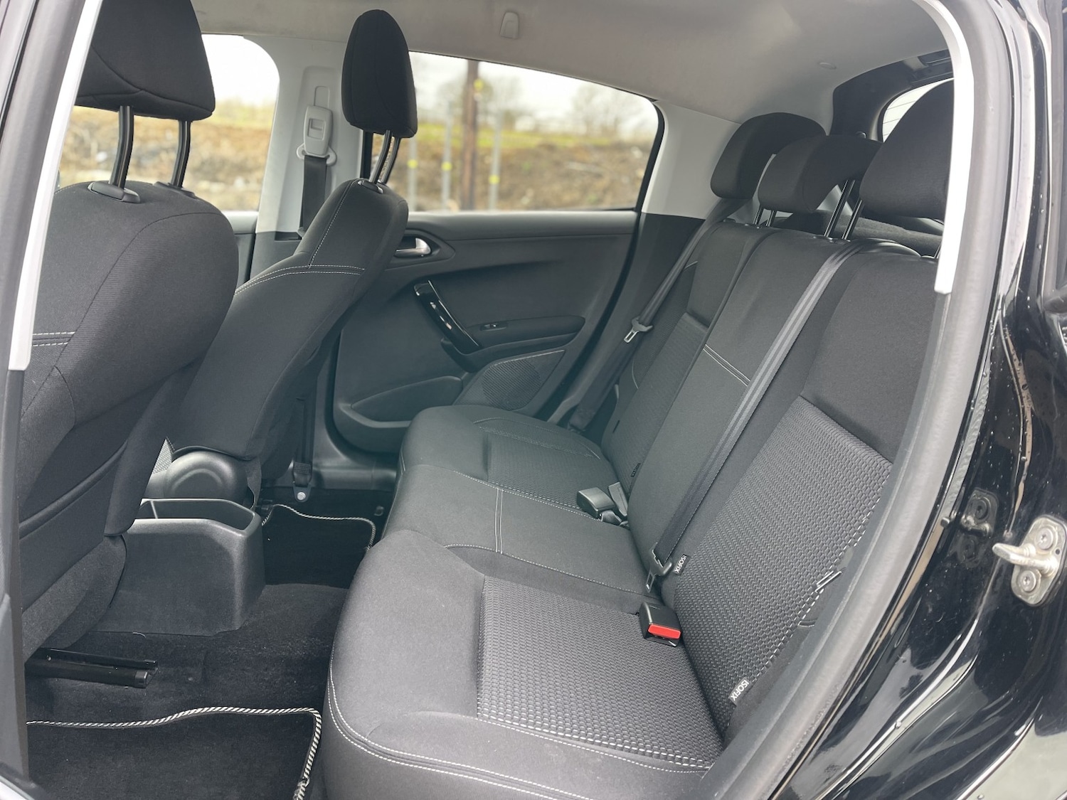 Used Peugeot 208 2019 for sale - 77166122: Photo 35