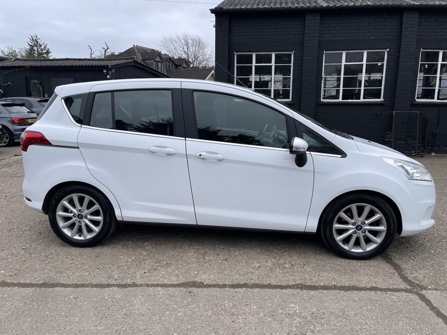 Used Ford B-MAX 2016 for sale - 77881003: Photo 24