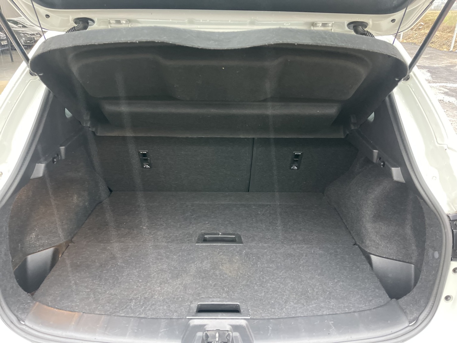 Used Nissan Qashqai 2016 for sale - 77483659: Photo 38