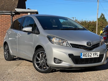 Used Toyota Yaris 2012 for sale - 76070348: Photo