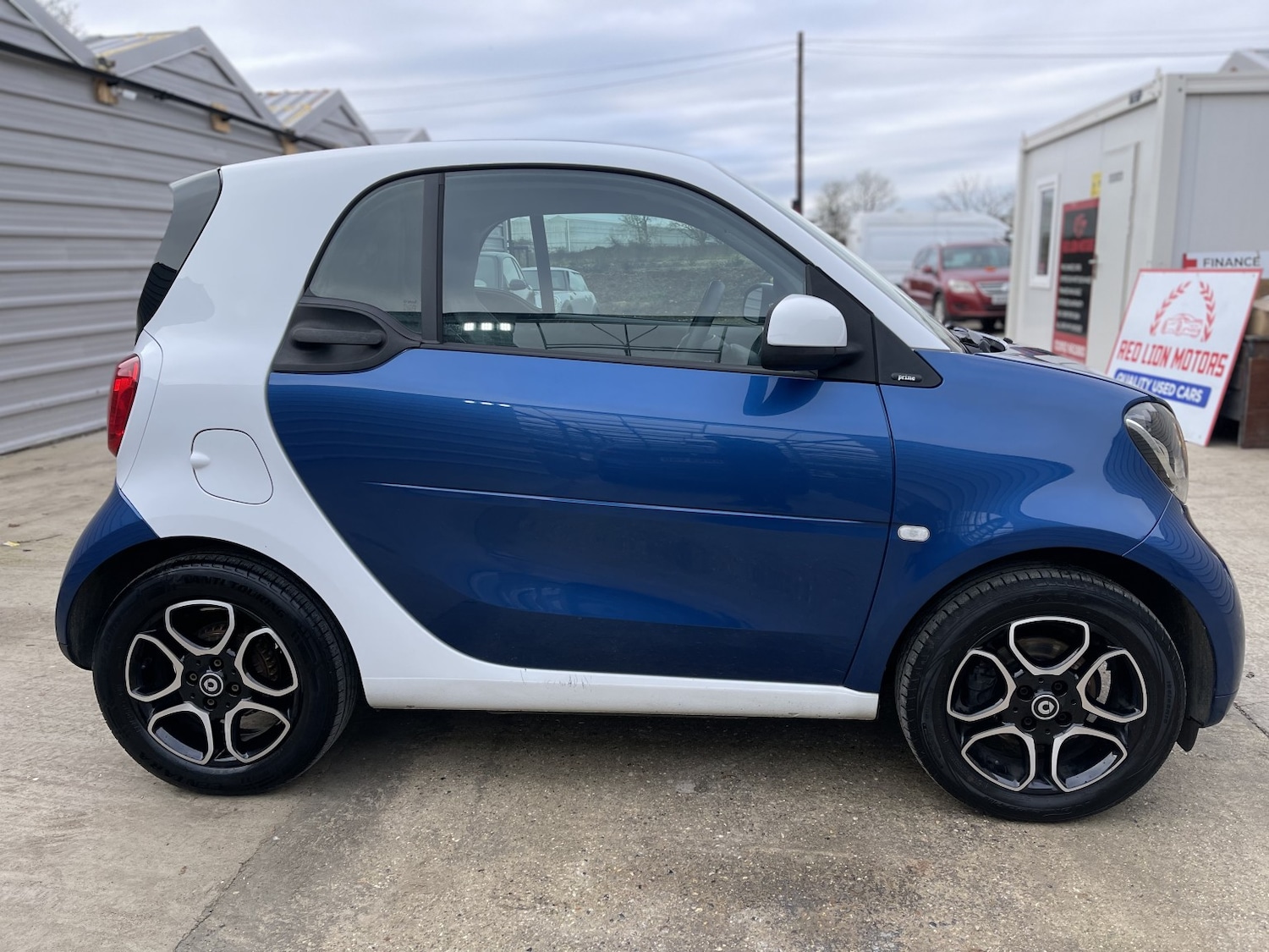Used smart fortwo 2017 for sale - 76643465: Photo 25