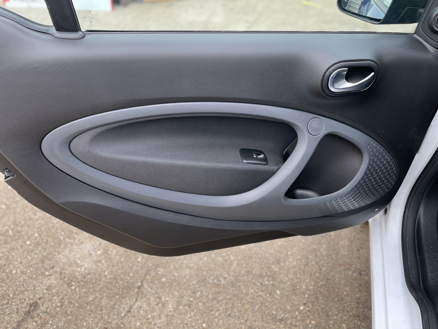 Used smart fortwo 2017 for sale - 76643465: Photo 30