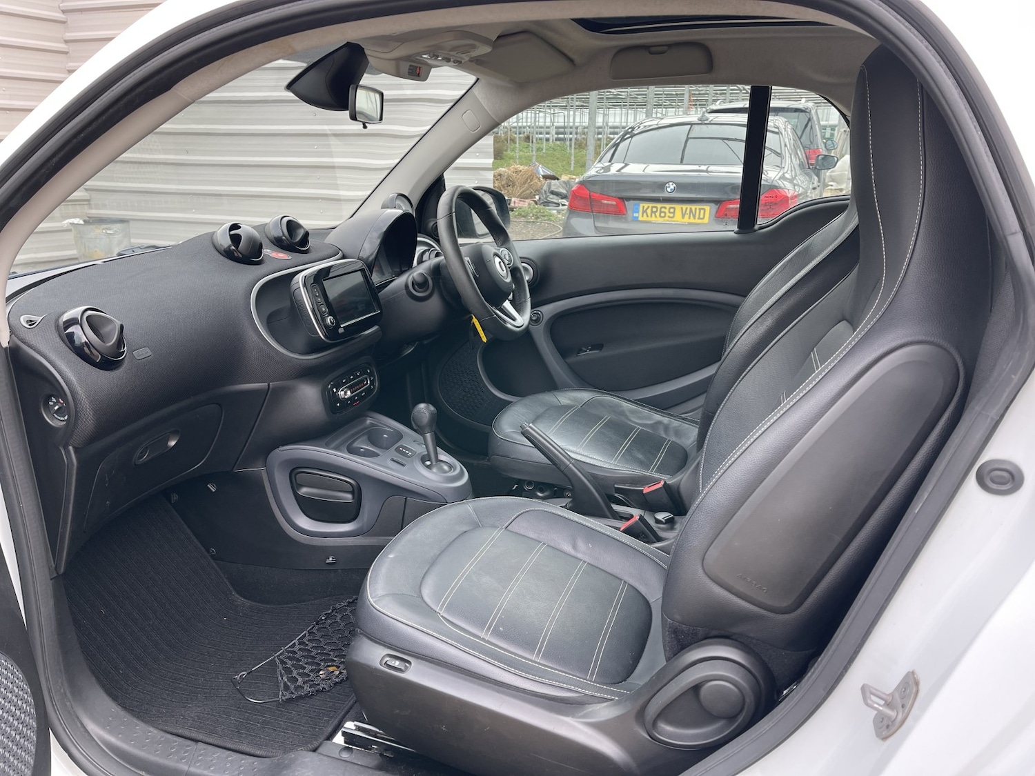 Used smart fortwo 2017 for sale - 76643465: Photo 35