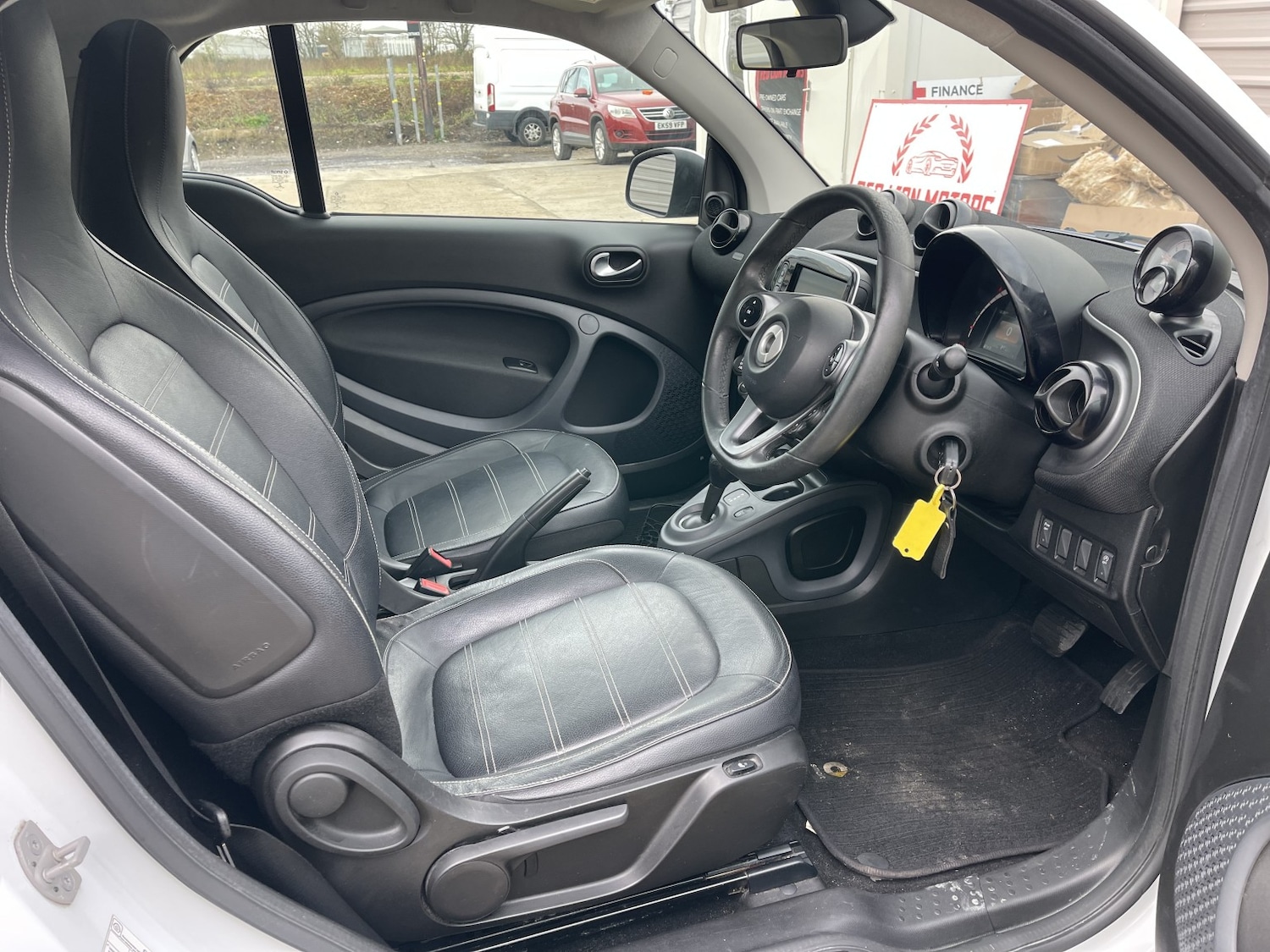 Used smart fortwo 2017 for sale - 76643465: Photo 38