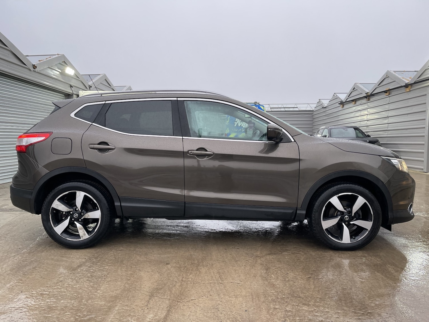 Used Nissan Qashqai 2015 for sale - 77140640: Photo 24