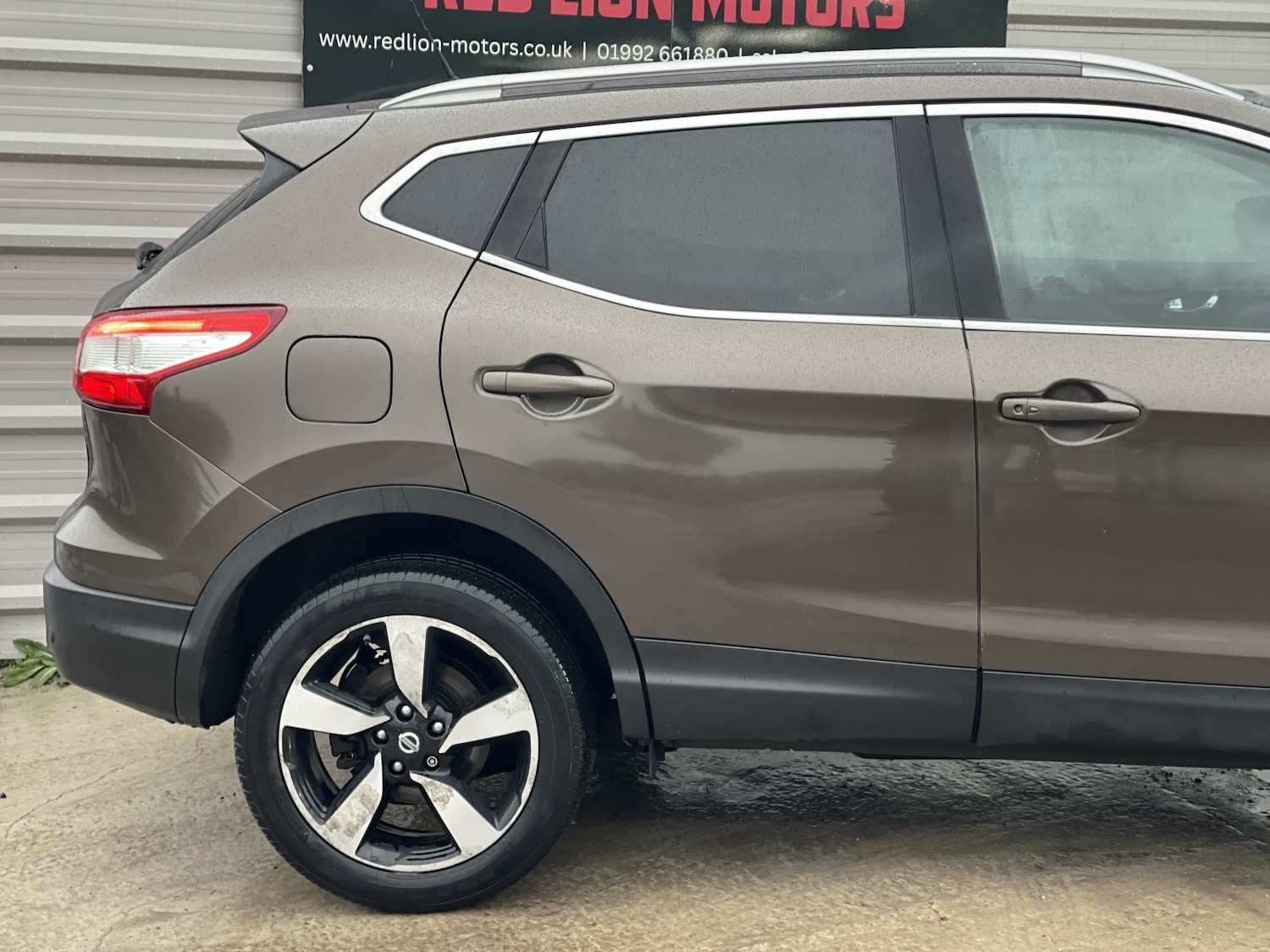 Used Nissan Qashqai 2015 for sale - 77140640: Photo 9