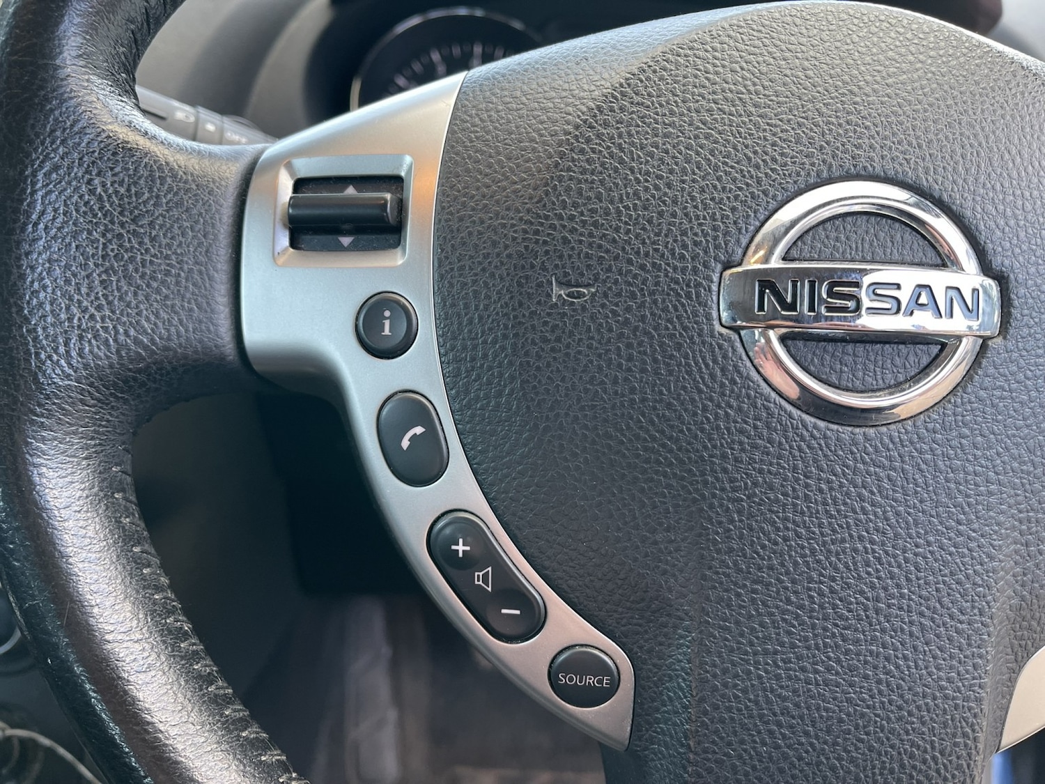 Used Nissan Qashqai 2012 for sale - 77836997: Photo 50